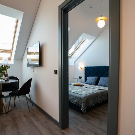 M8 Stylish One-Bedroom Apartment Каунас Экстерьер фото