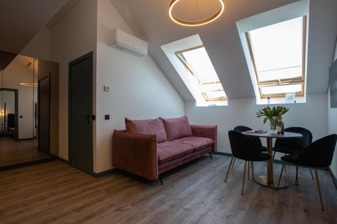 M8 Stylish One-Bedroom Apartment Каунас Экстерьер фото