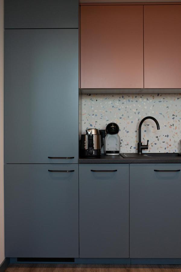M8 Stylish One-Bedroom Apartment Каунас Экстерьер фото